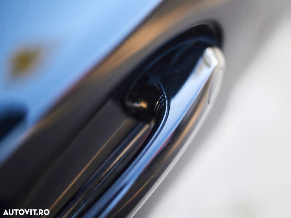 BMW Seria 3 320i xDrive AT - 38