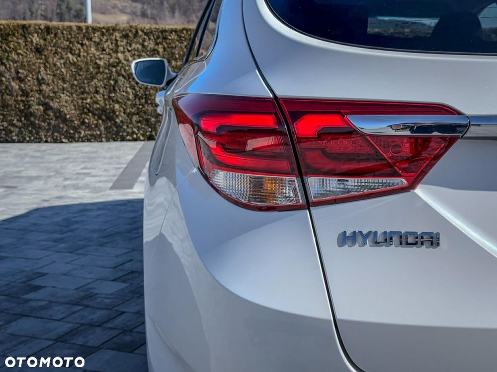 Hyundai i40 Kombi 1.7 CRDi DCT Style - 14