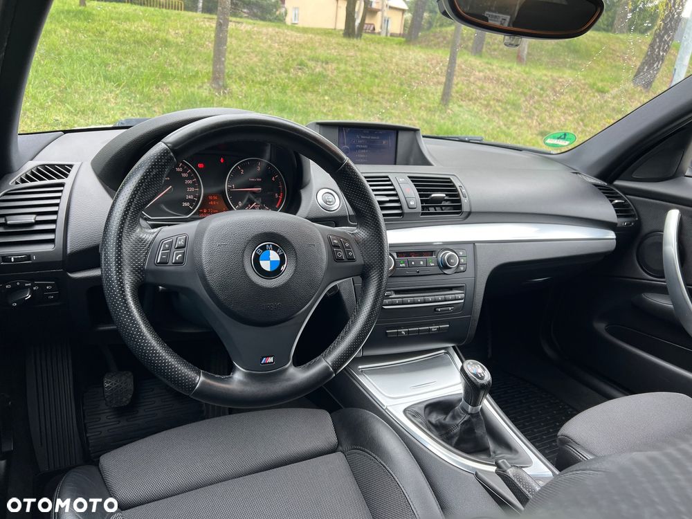 BMW Seria 1 - 32