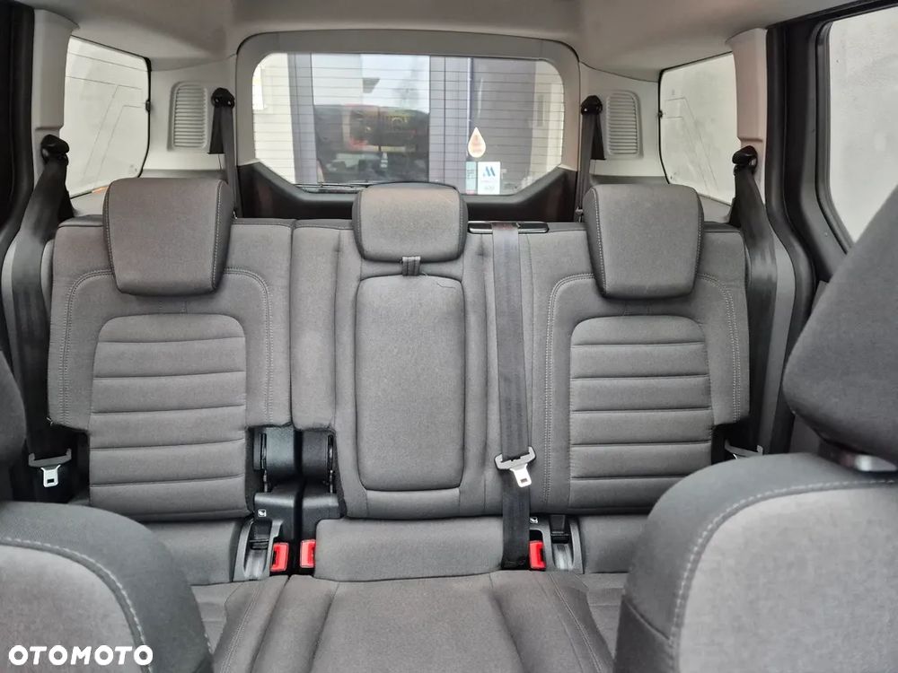 Ford Tourneo Connect Grand - 21