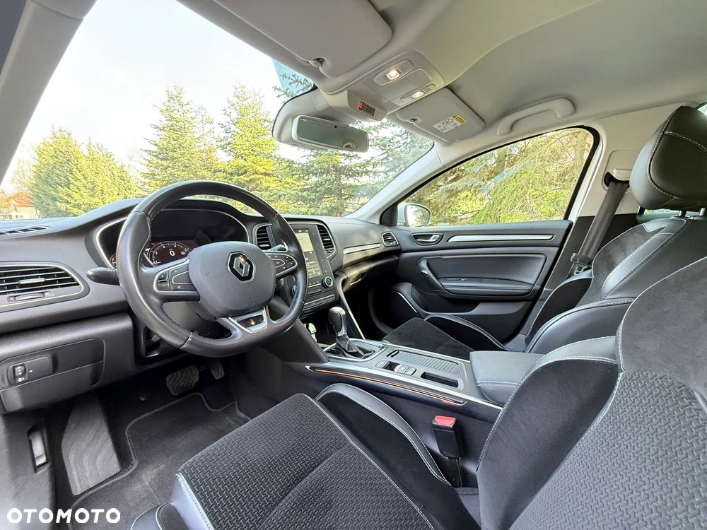 Renault Megane TCe 140 GPF EDC INTENS - 17