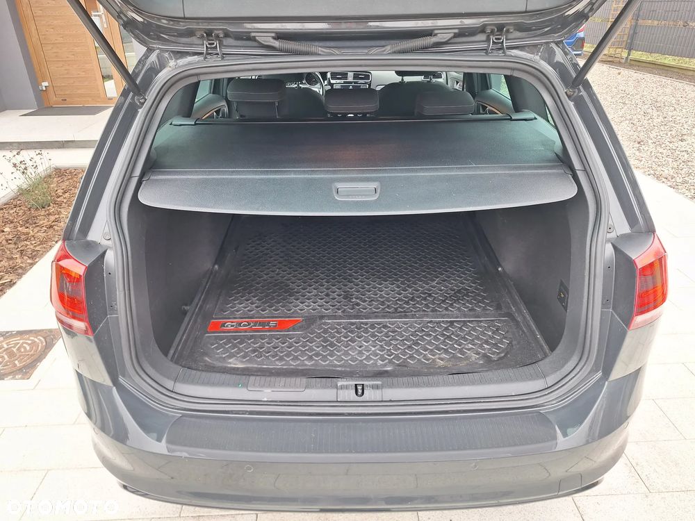 Volkswagen Golf - 19