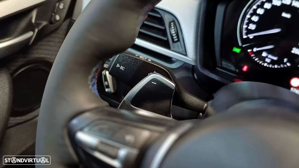 BMW X1 18 d sDrive Auto Pack M - 27