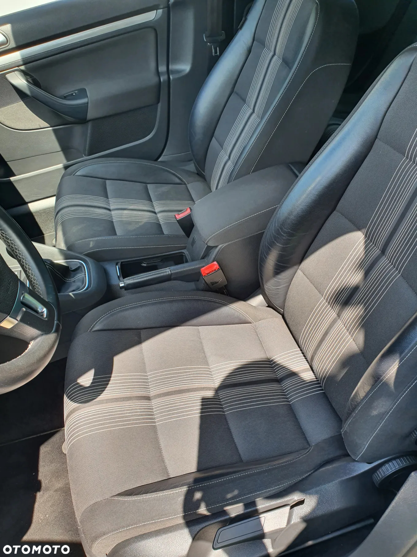 Volkswagen Golf Variant 1.6 TDI DPF MATCH - 26