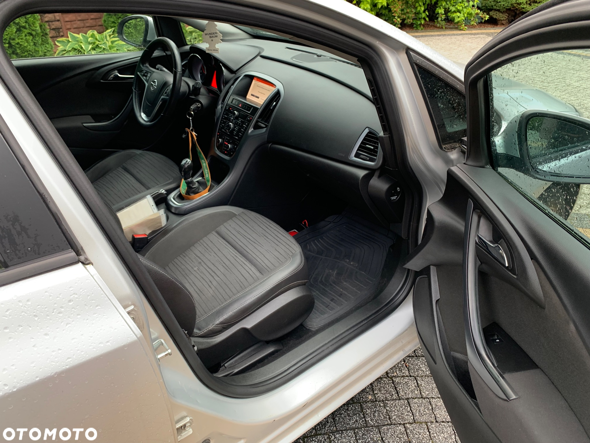 Opel Astra IV 1.6 CDTI Enjoy - 32