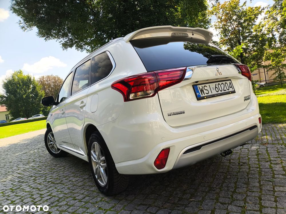Mitsubishi Outlander 2.4 4WD - 15