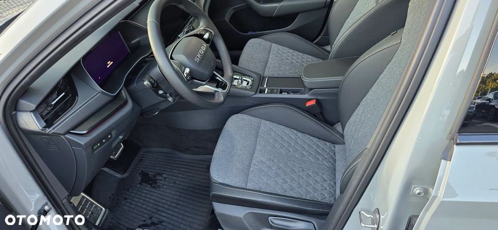 Skoda Octavia 2.0 TDI Sportline DSG - 17