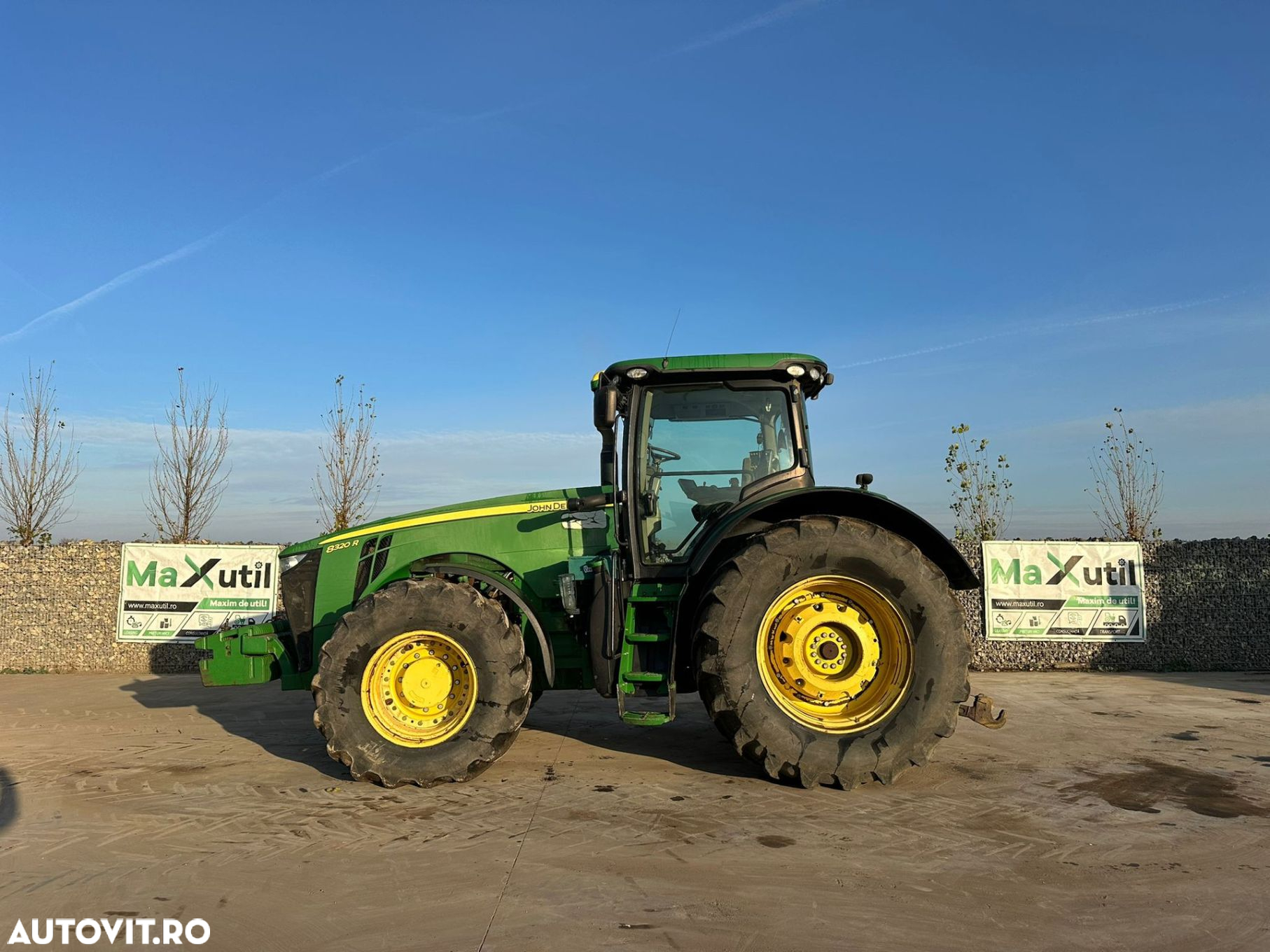 John Deere 8320R Tractor - 2