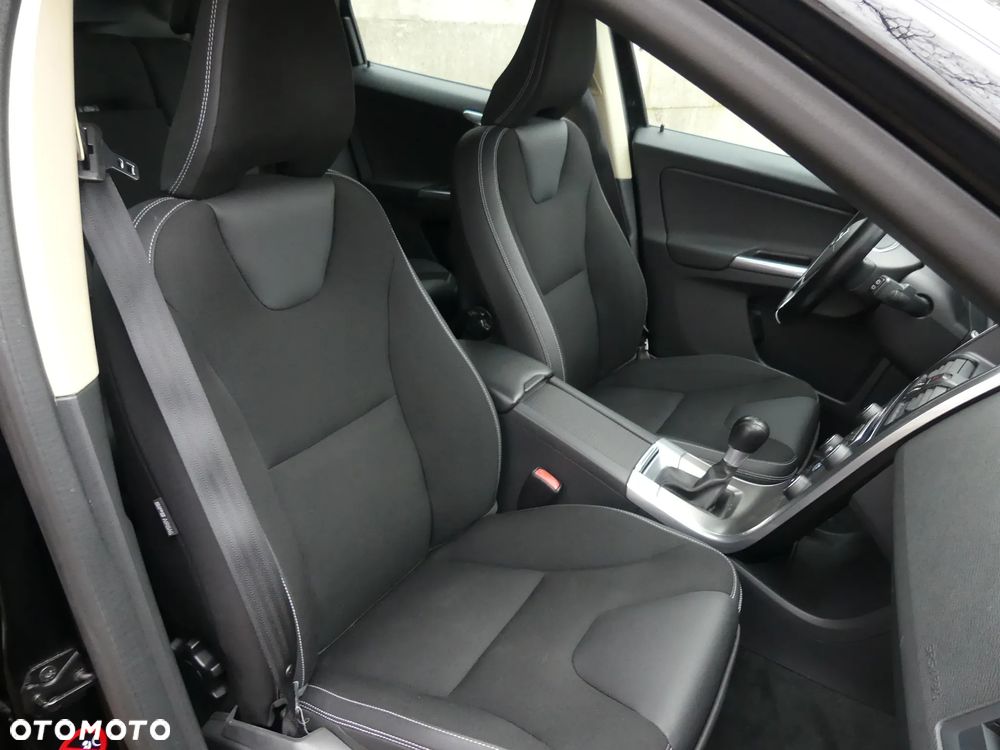 Volvo XC 60 D3 Edition Pro - 6