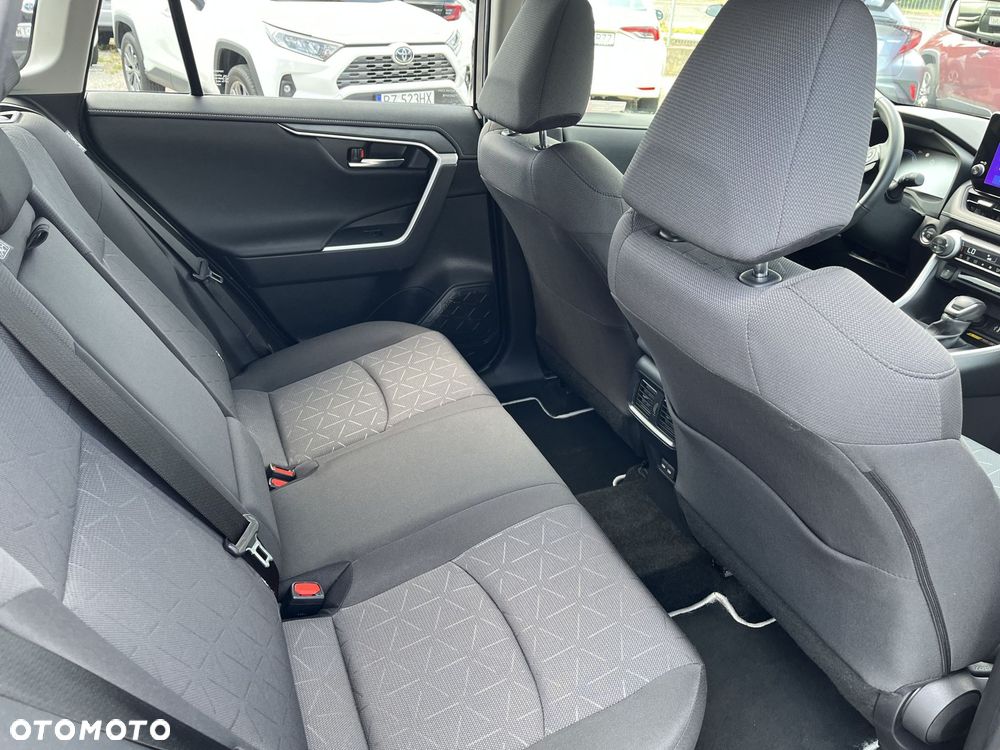Toyota RAV4 - 10