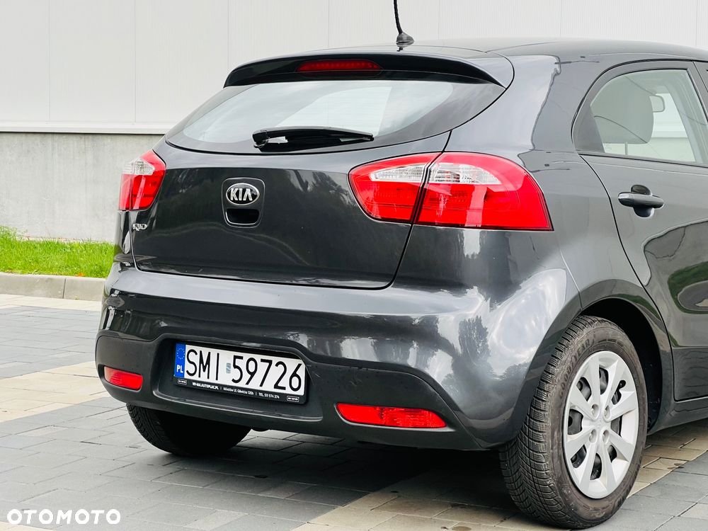 Kia Rio - 21