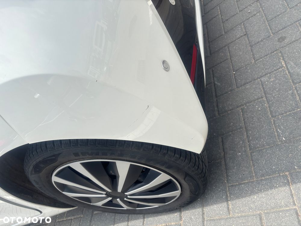 Toyota Aygo x-play - 9
