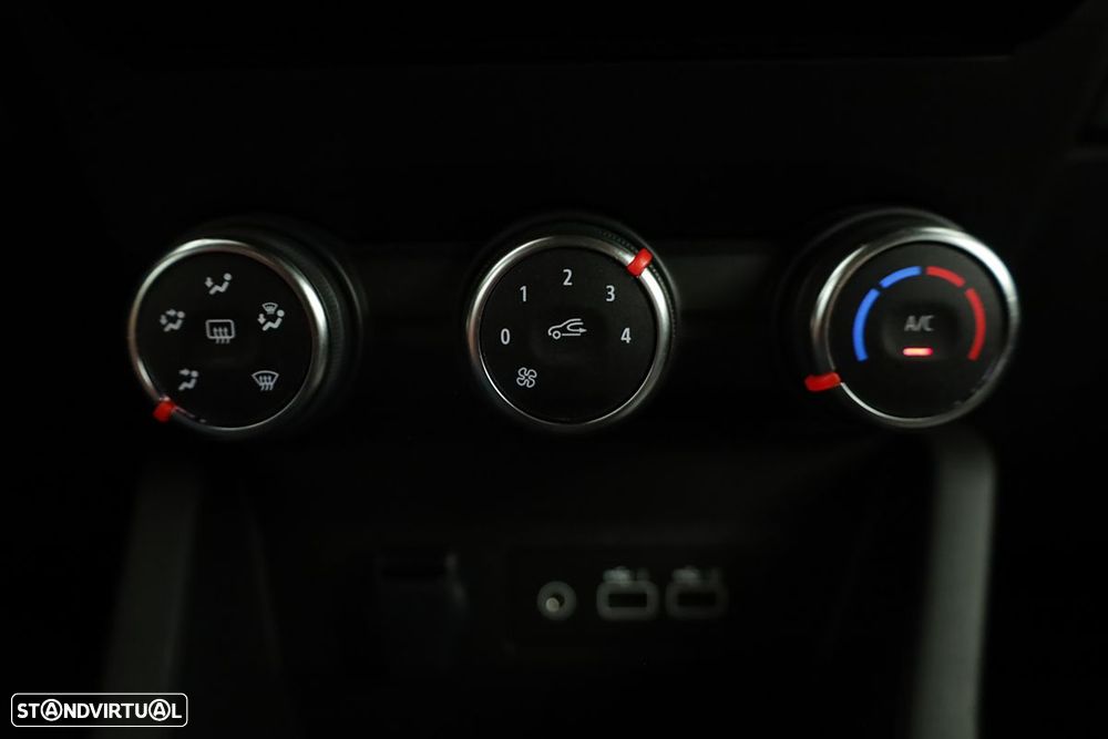 Renault Clio 1.0 TCe Evolution Bi-Fuel - 12