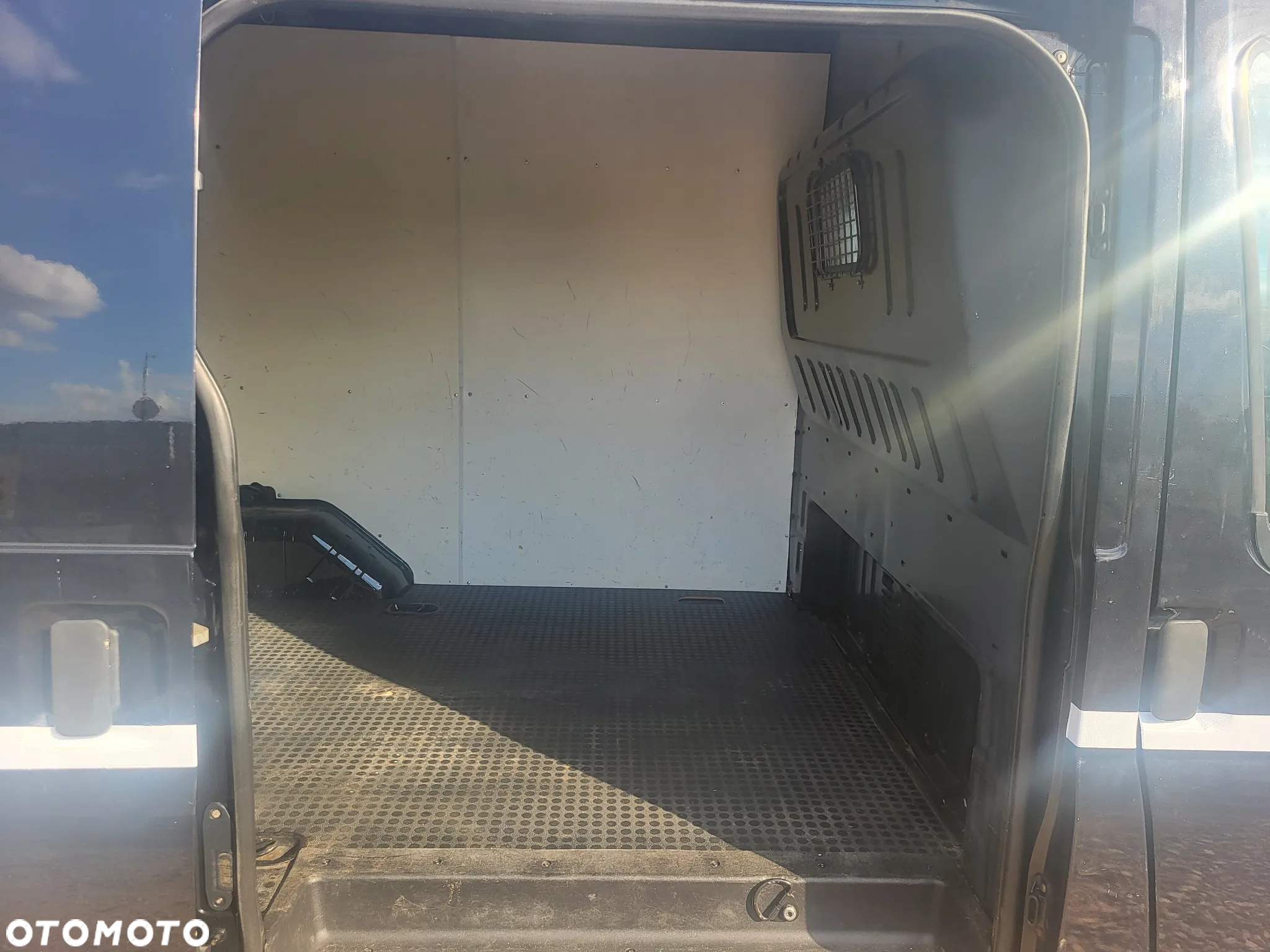 Ford Transit - 33