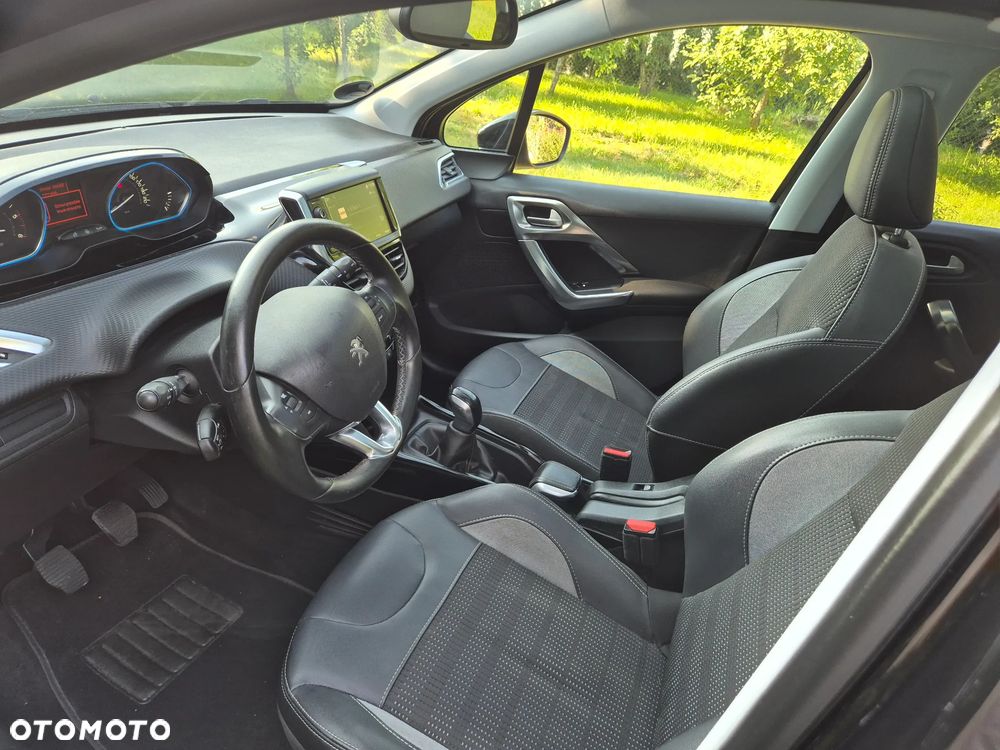Peugeot 2008 - 14