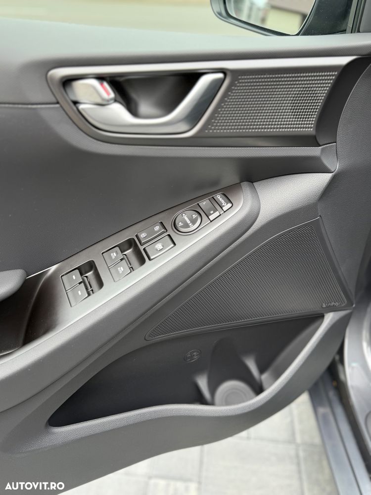 Hyundai IONIQ 1.6 GDI Style - 19