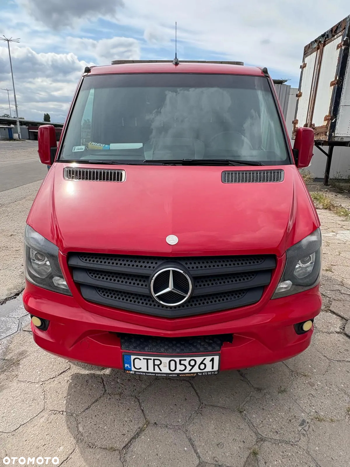 Mercedes-Benz Sprinter - 2