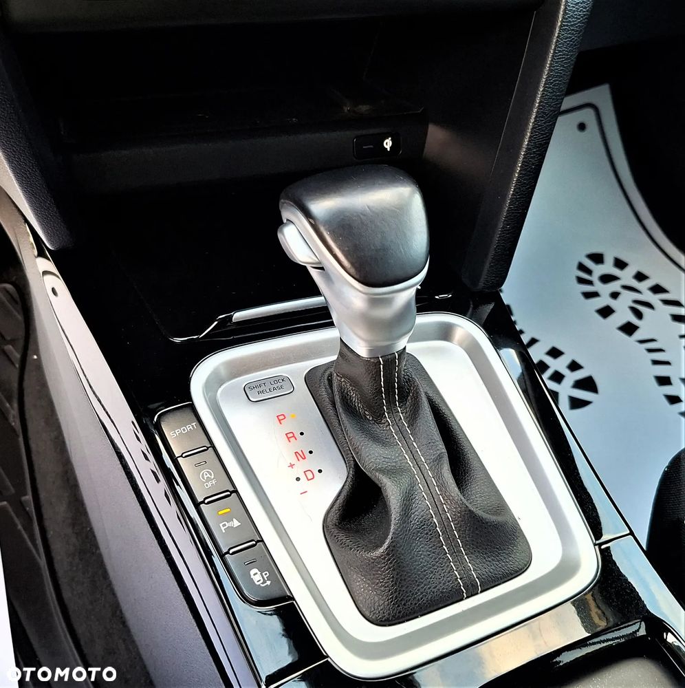 Kia Ceed 1.5 T-GDI DCT7 OPF GT Line - 27