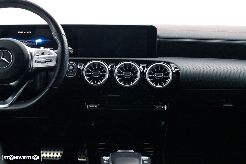 Mercedes-Benz CLA 250 e 8G-DCT AMG Line - 16