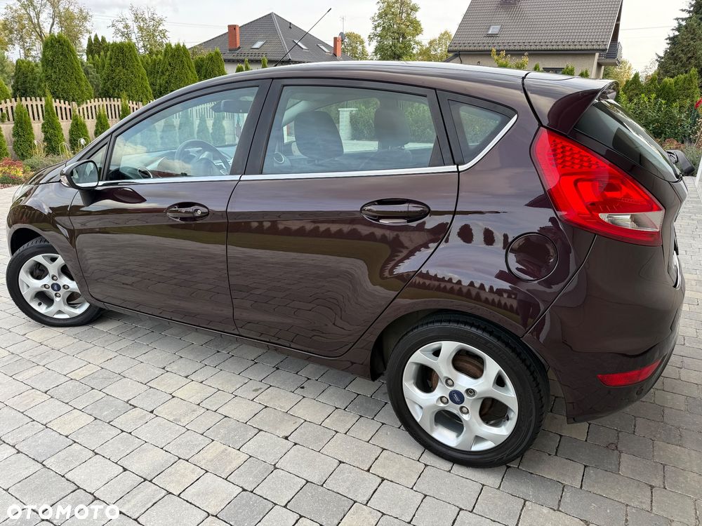 Ford Fiesta - 17