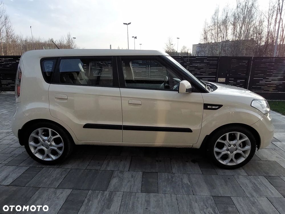 Kia Soul 1.6 CRDi M - 4