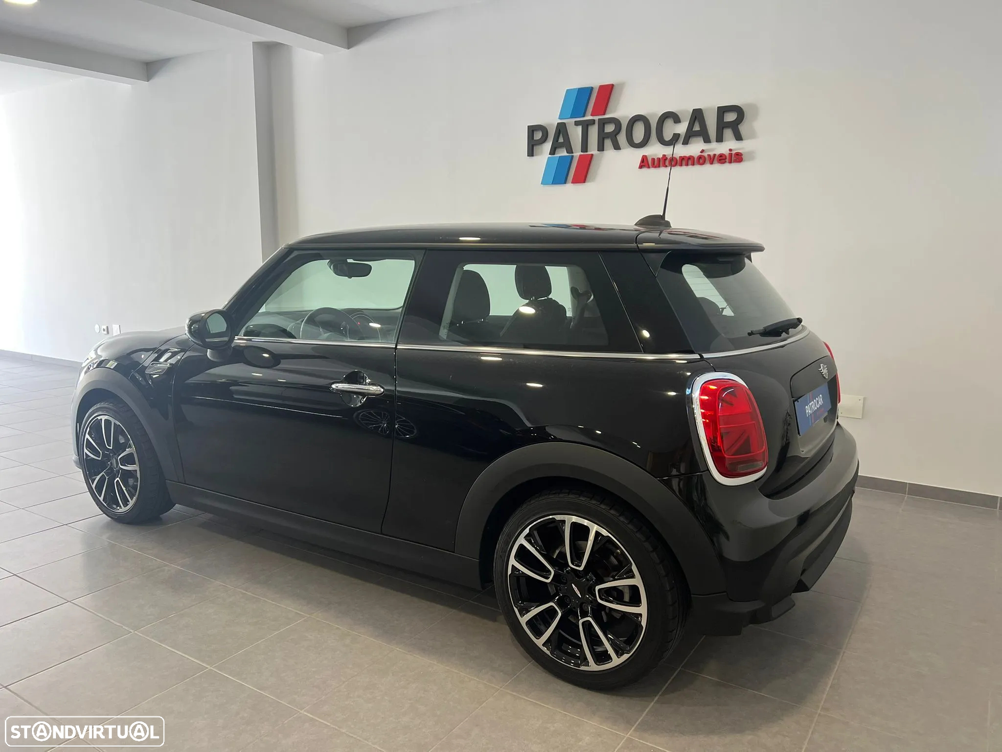 MINI 3 Portas One Sport Edition - 2