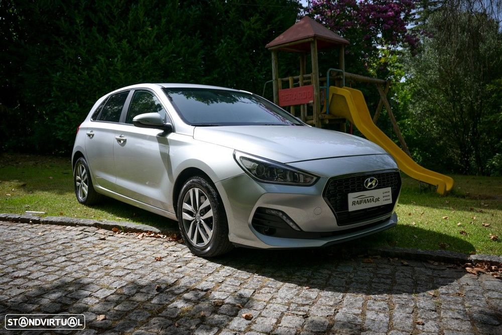 Hyundai i30 1.6 CRDI STyle+Navi - 2