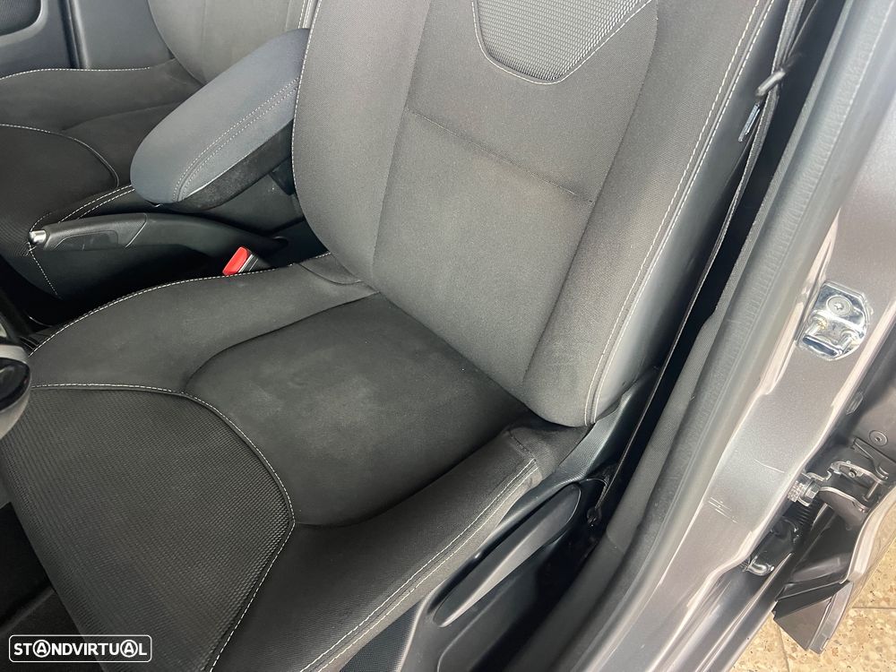 Renault Clio dCi 90 Dynamique - 26