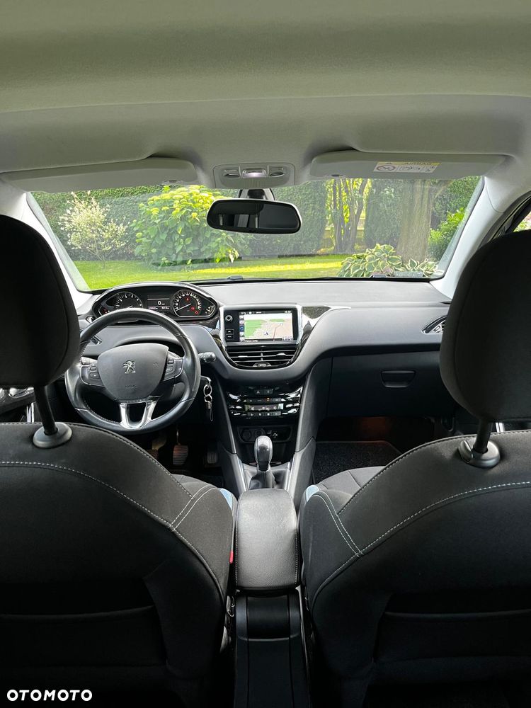 Peugeot 208 1.2 PureTech Active - 15
