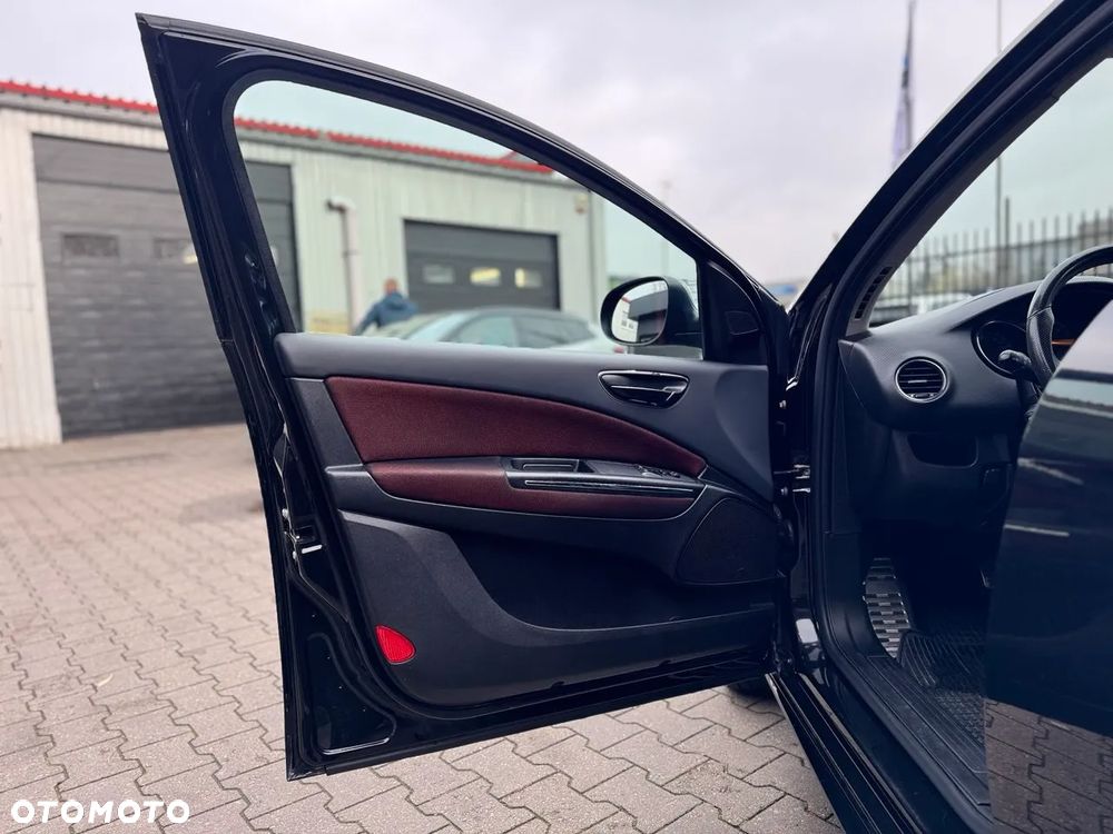 Fiat Bravo 1.6 Multijet 16V Dynamic Euro5 - 25