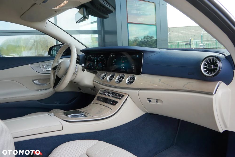 Mercedes-Benz Klasa E 300 Avantgarde - 21