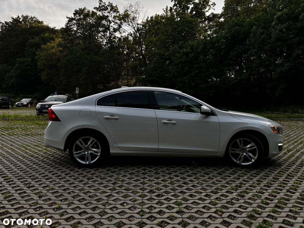 Volvo S60 - 4