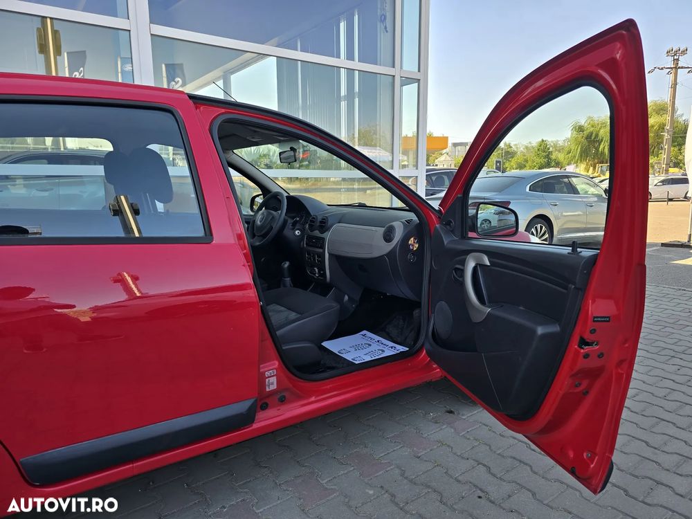 Dacia Sandero 1.2 16V 75 Ambiance - 9
