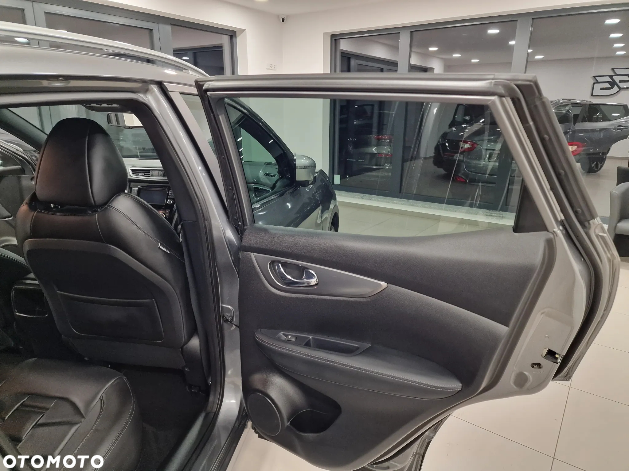 Nissan Qashqai 1.6 DIG-T Tekna+ - 22