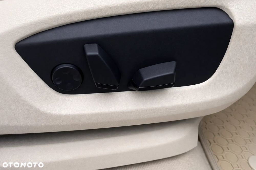 BMW X5 xDrive25d Sport-Aut - 29