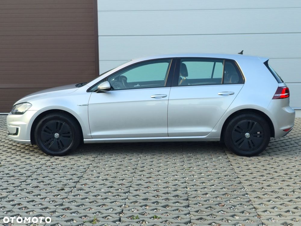 Volkswagen Golf - 15