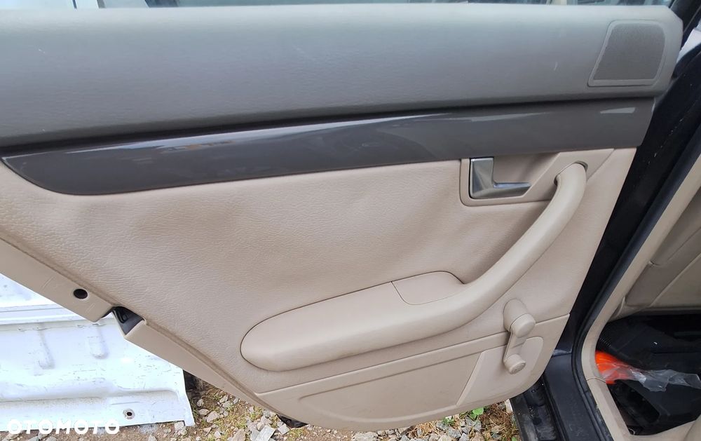 KPL. FOTELI, BOCZKI JASNA SKÓRA AUDI A4/ B6 SEDAN - EUROPA - 7