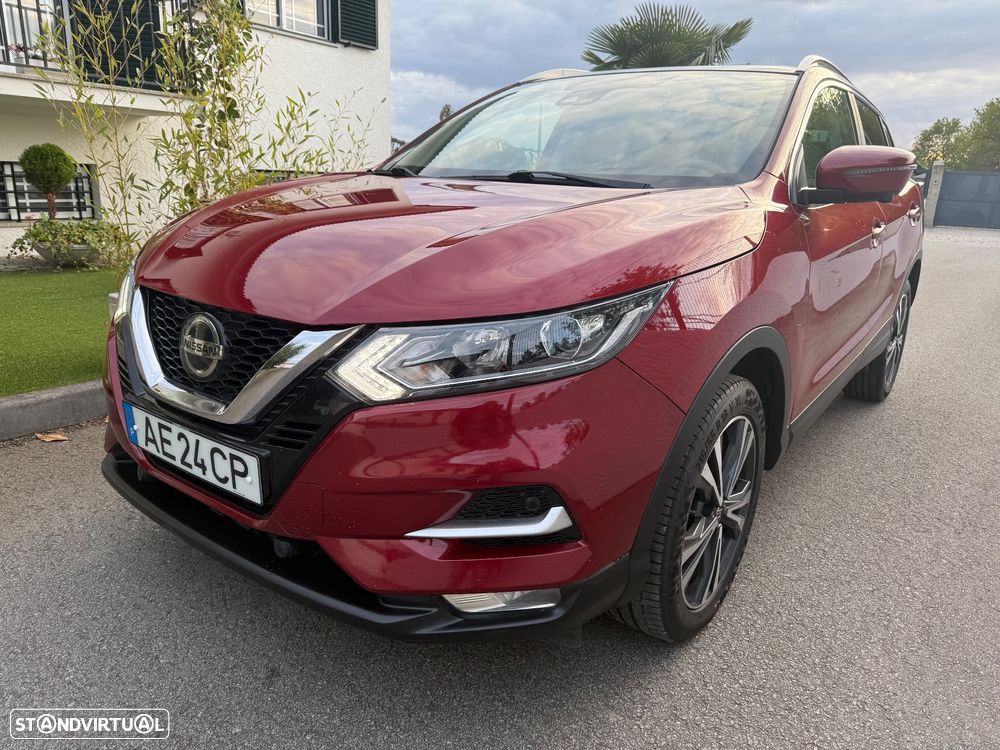 Nissan Qashqai 1.5 dCi N-Connecta Led - 1
