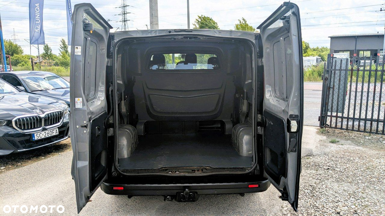 Opel Vivaro - 36