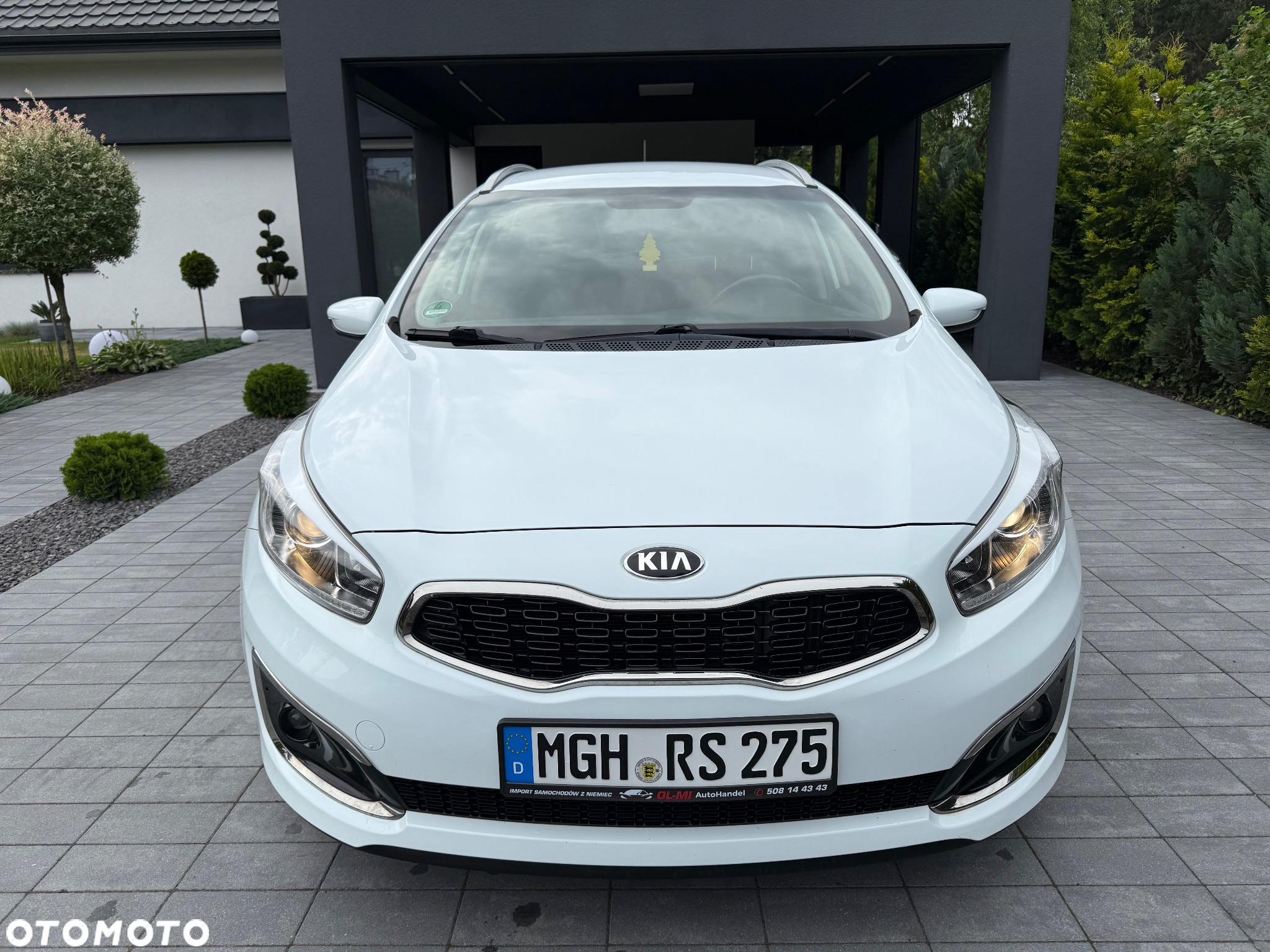 Kia Ceed 1.6 CRDi 136 ISG Spirit - 2