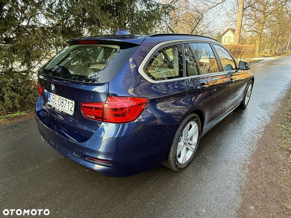 BMW Seria 3 320i Luxury Line - 5
