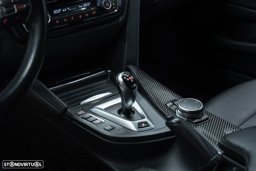BMW M4 Auto - 21