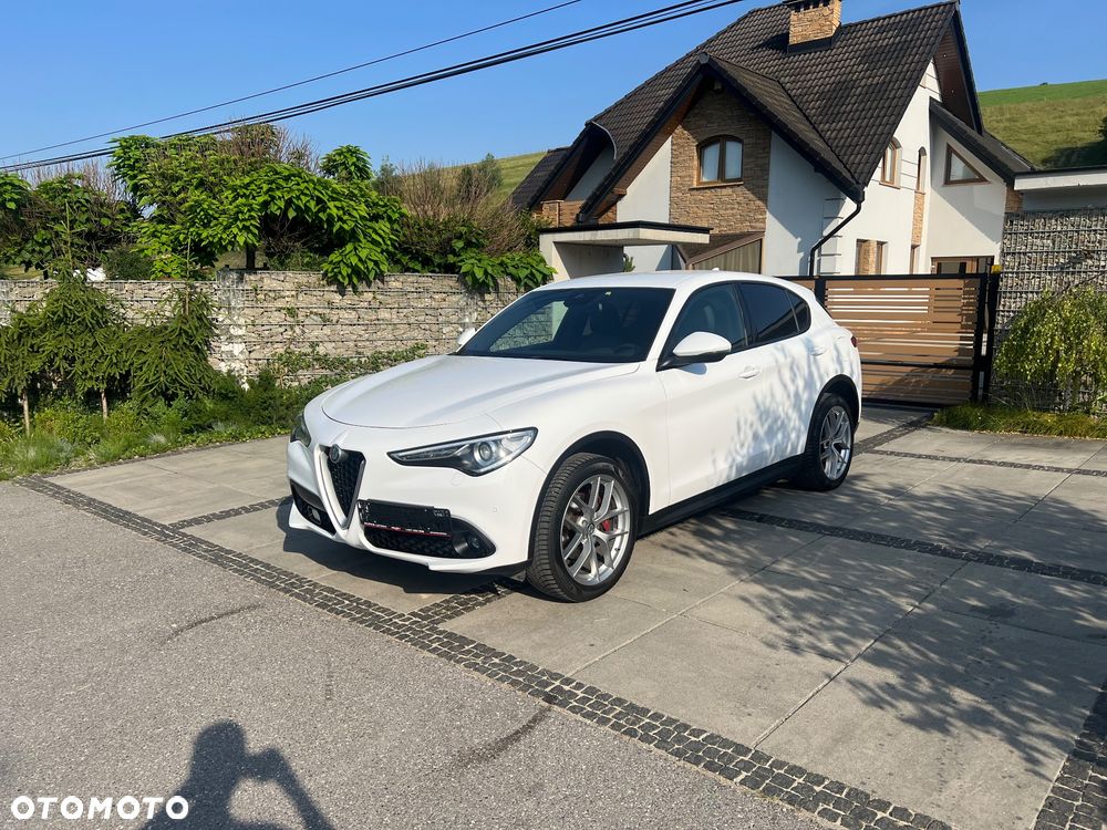 Alfa Romeo Stelvio 2.2 16V AT8 Q4 B-Tech - 2