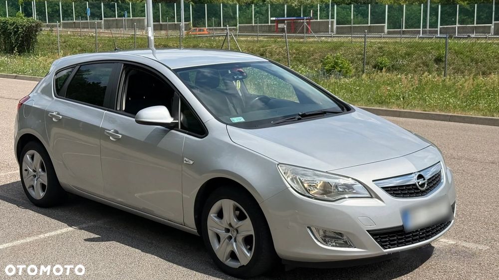 Opel Astra 1.4 T Enjoy - 12