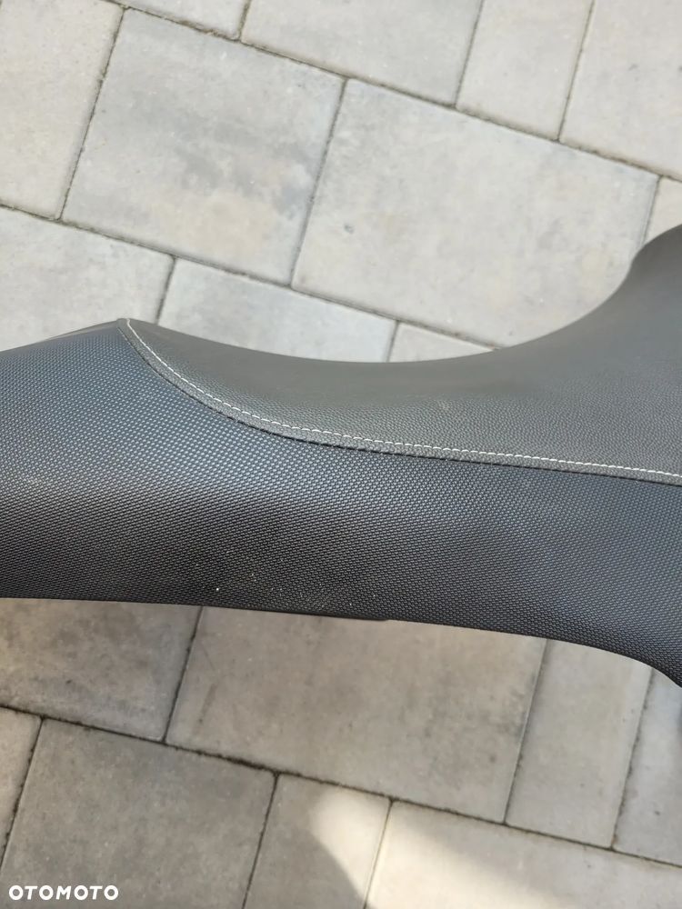 Kanapa, fotel, siedzenie Moto Guzzi Breva 750 - 13