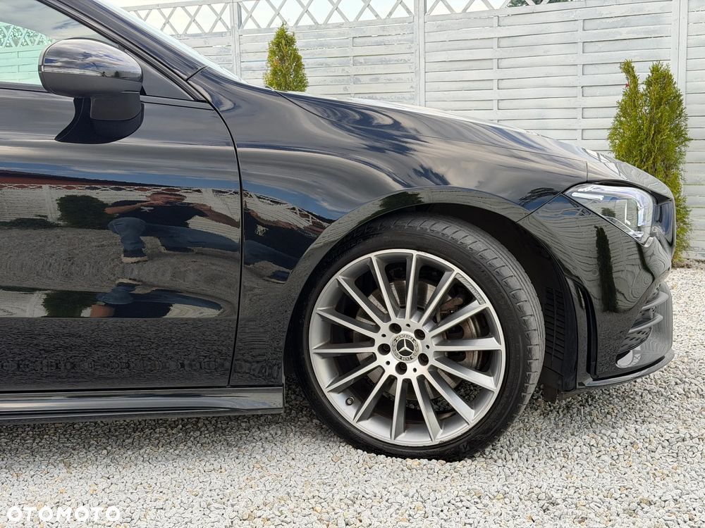 Mercedes-Benz CLA 250 4-Matic AMG Line 7G-DCT - 17