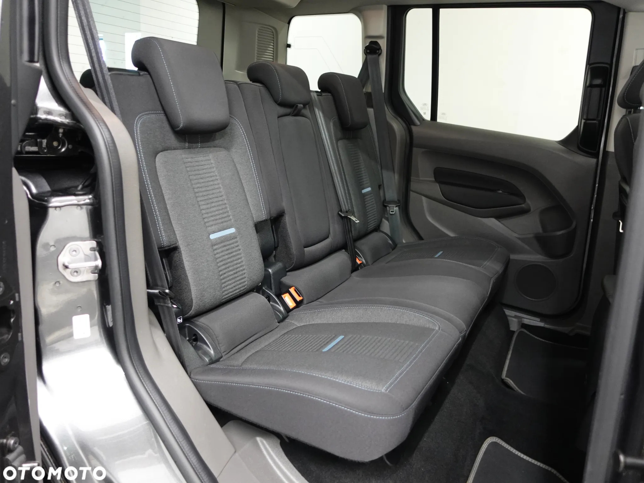 Ford Tourneo Connect 1.5 EcoBlue Start-Stop Active - 27