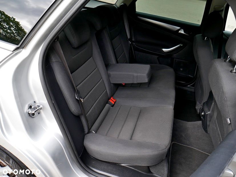 Ford Mondeo 2.0 TDCi Titanium - 27