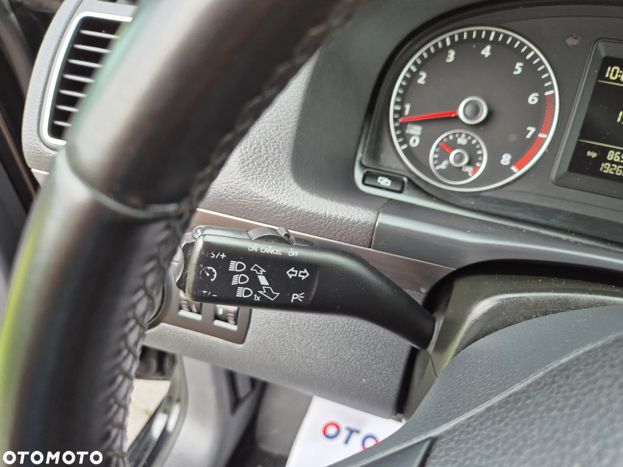 Volkswagen Touran 1.4 TSI STYLE - 36