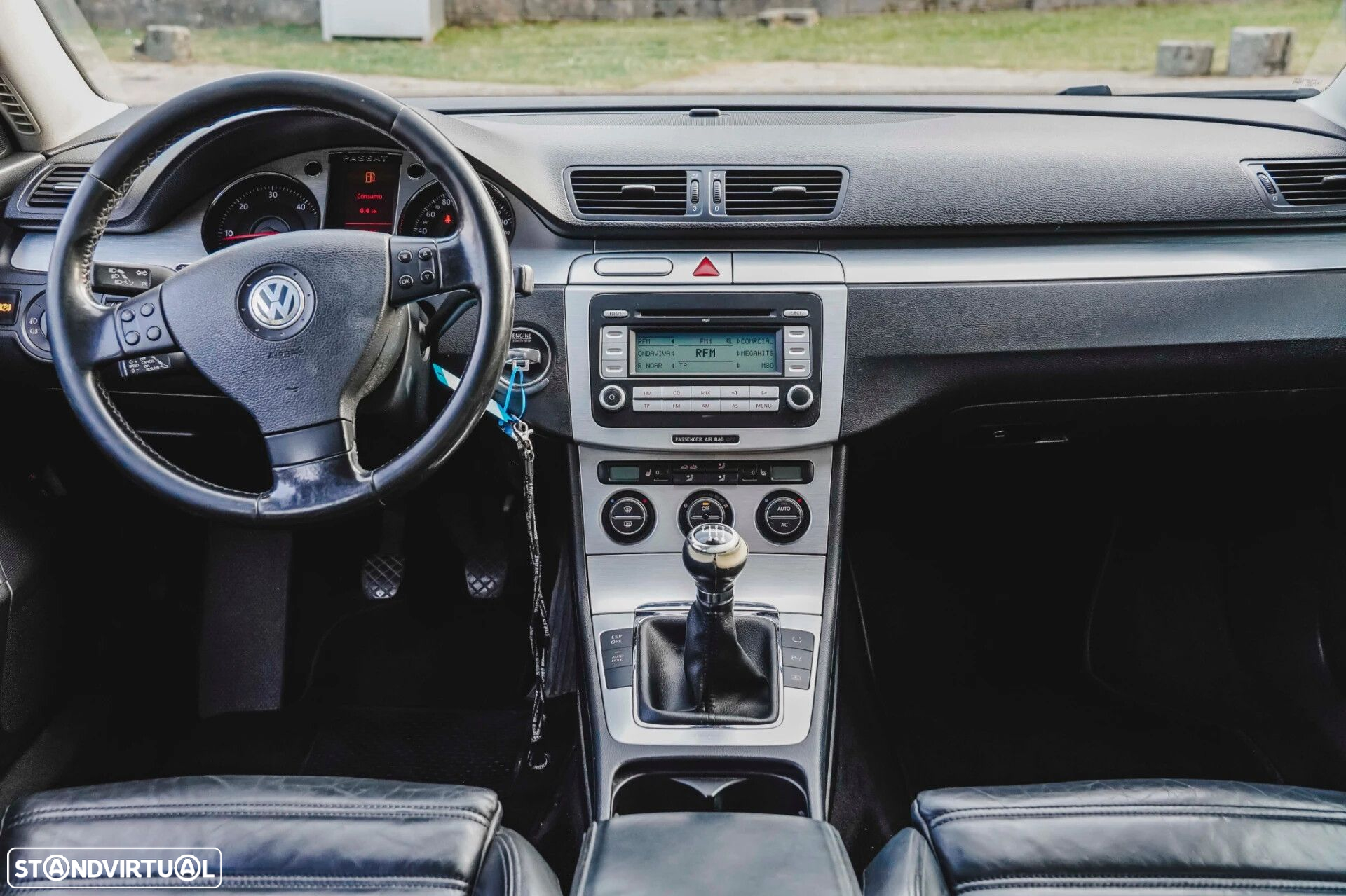 VW Passat - 8